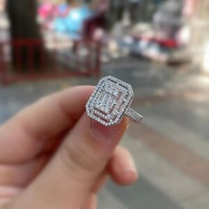 انگشتر نقره با نگین باگت